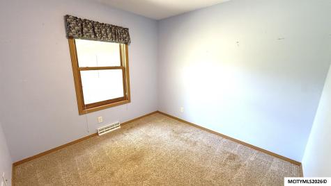 734 N Carolina Mason City IA 50401