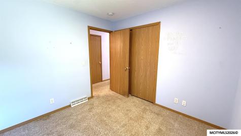 734 N Carolina Mason City IA 50401