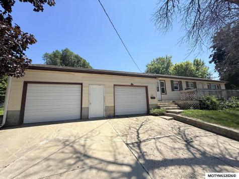 605 N 8th Street Forest City IA 50436