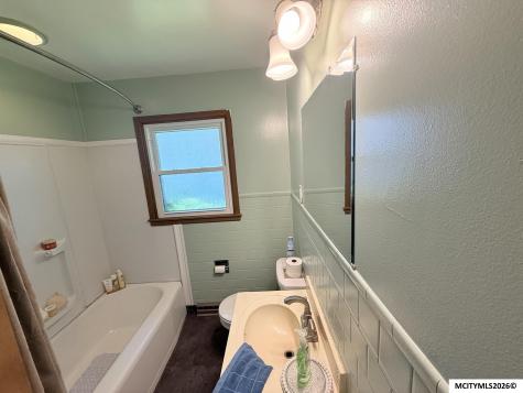605 N 8th Street Forest City IA 50436