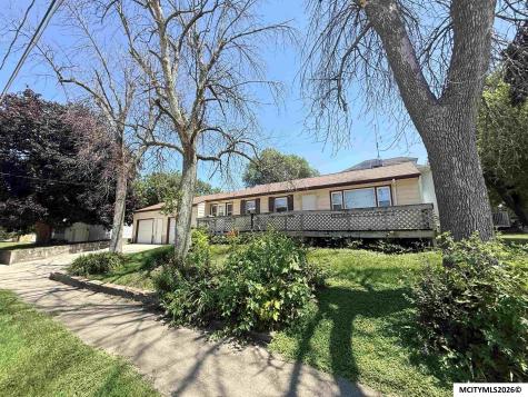 605 N 8th Street Forest City IA 50436