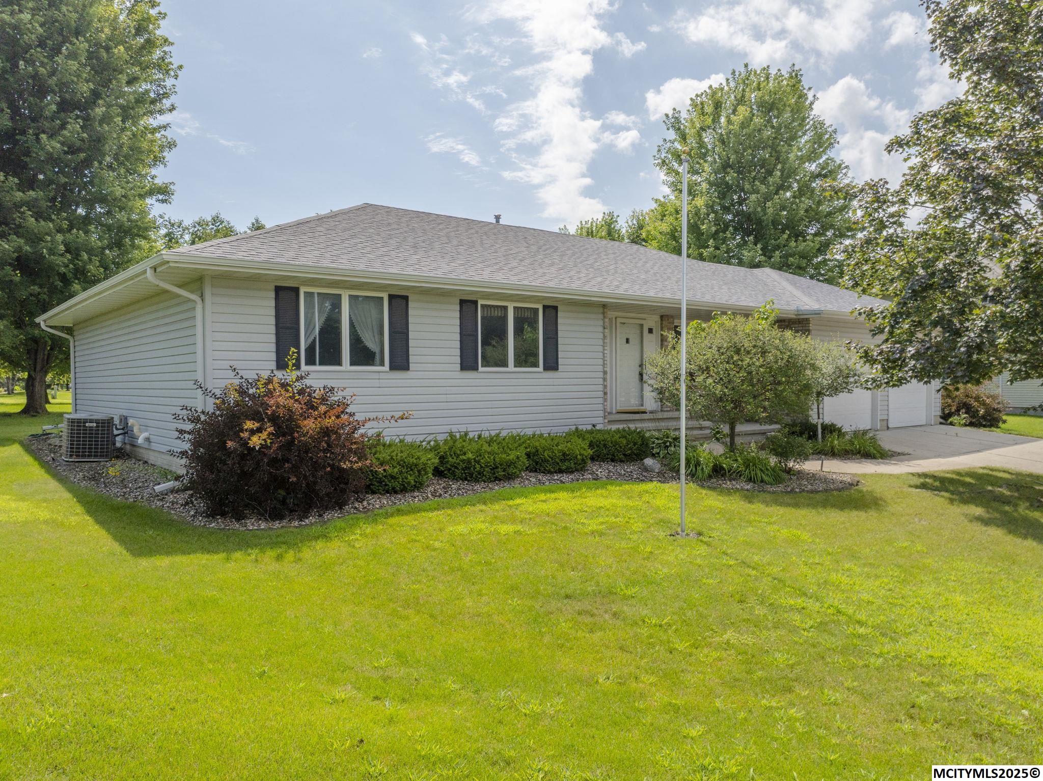 25 Slate Court Mason City IA 50401