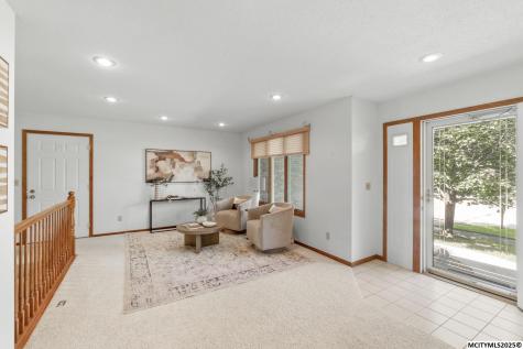 25 Slate Court Mason City IA 50401