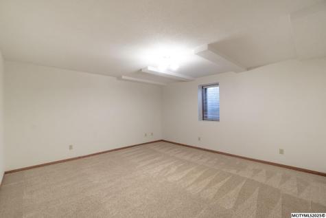 25 Slate Court Mason City IA 50401