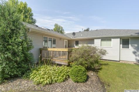 25 Slate Court Mason City IA 50401