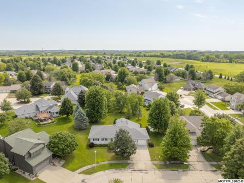 25 Slate Court Mason City IA 50401