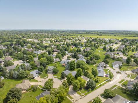 25 Slate Court Mason City IA 50401