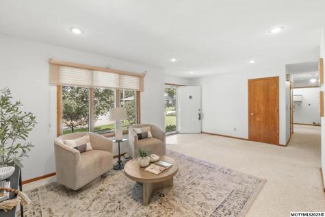 25 Slate Court Mason City IA 50401