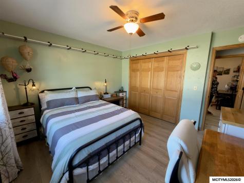 811 9th NW Mason City IA 50401