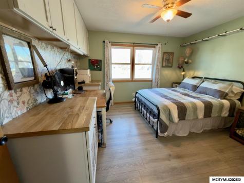 811 9th NW Mason City IA 50401