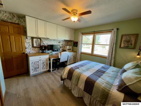 811 9th NW Mason City IA 50401