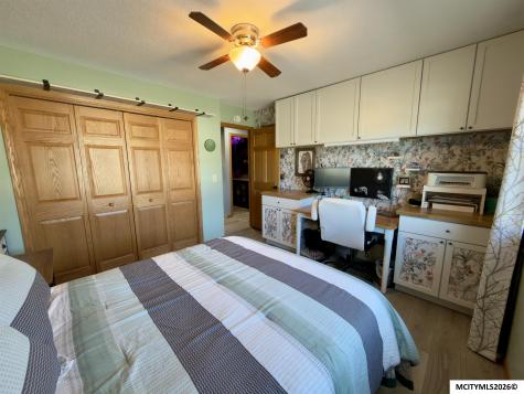 811 9th NW Mason City IA 50401
