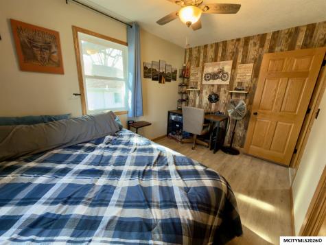 811 9th NW Mason City IA 50401