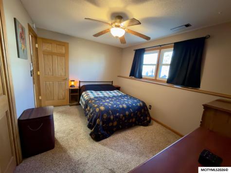 811 9th NW Mason City IA 50401