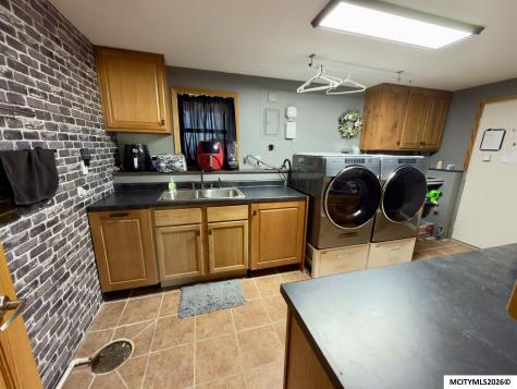 811 9th NW Mason City IA 50401
