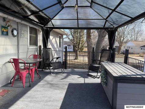 811 9th NW Mason City IA 50401