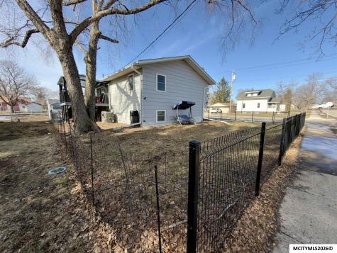 811 9th NW Mason City IA 50401