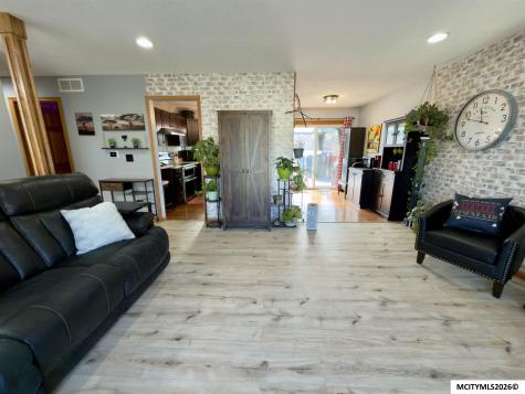 811 9th NW Mason City IA 50401
