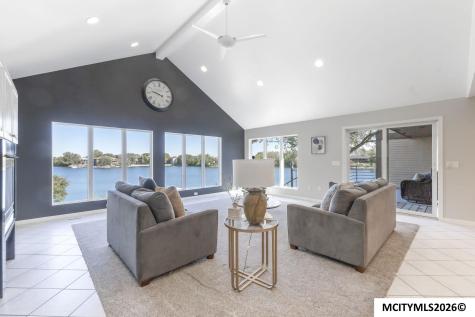 1000 Briarstone Drive Mason City IA 50401