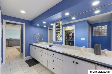 1000 Briarstone Drive Mason City IA 50401