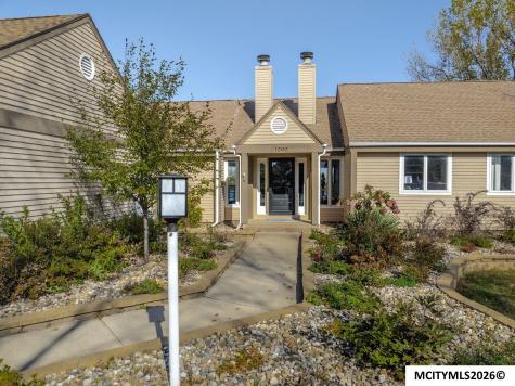 1000 Briarstone Drive Mason City IA 50401
