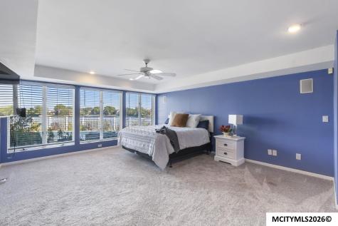 1000 Briarstone Drive Mason City IA 50401