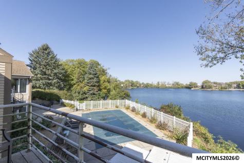 1000 Briarstone Drive Mason City IA 50401