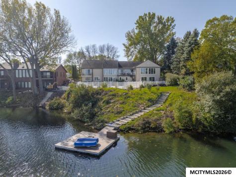 1000 Briarstone Drive Mason City IA 50401