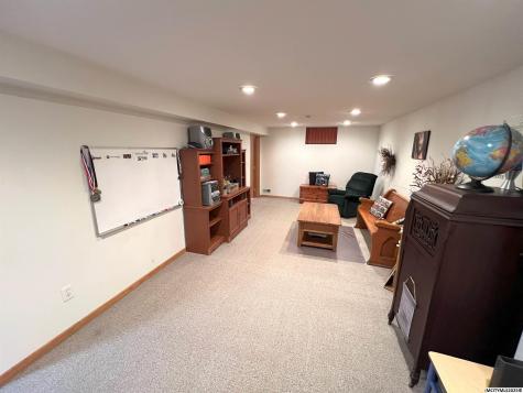 1226 Mechanic Street Osage IA 50461