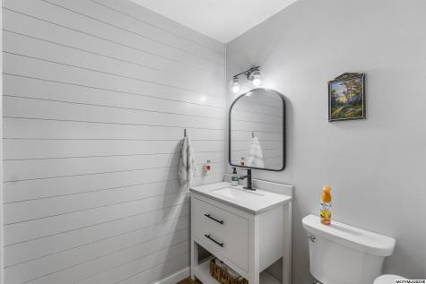 6 Deer Creek Court Mason City IA 50401