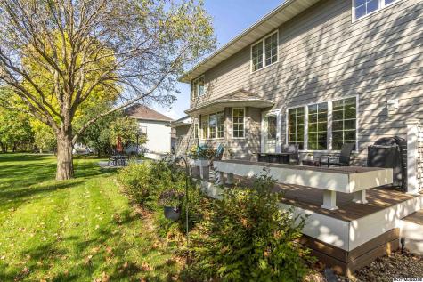 6 Deer Creek Court Mason City IA 50401