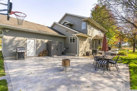 6 Deer Creek Court Mason City IA 50401