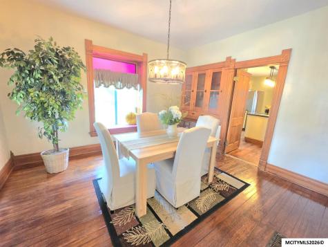 424 8th SE Mason City IA 50401