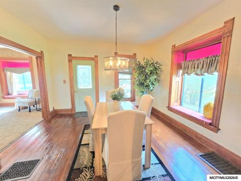 424 8th SE Mason City IA 50401