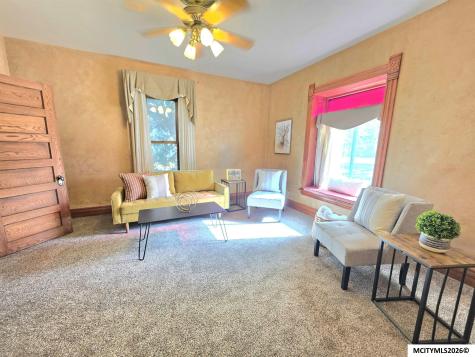424 8th SE Mason City IA 50401