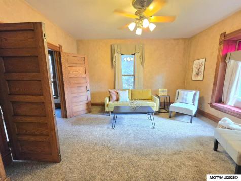 424 8th SE Mason City IA 50401