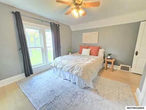 424 8th SE Mason City IA 50401