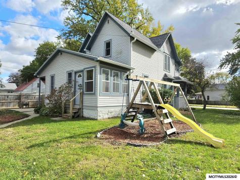 424 8th SE Mason City IA 50401