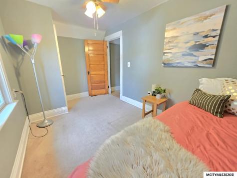 424 8th SE Mason City IA 50401