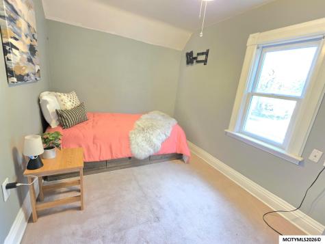 424 8th SE Mason City IA 50401