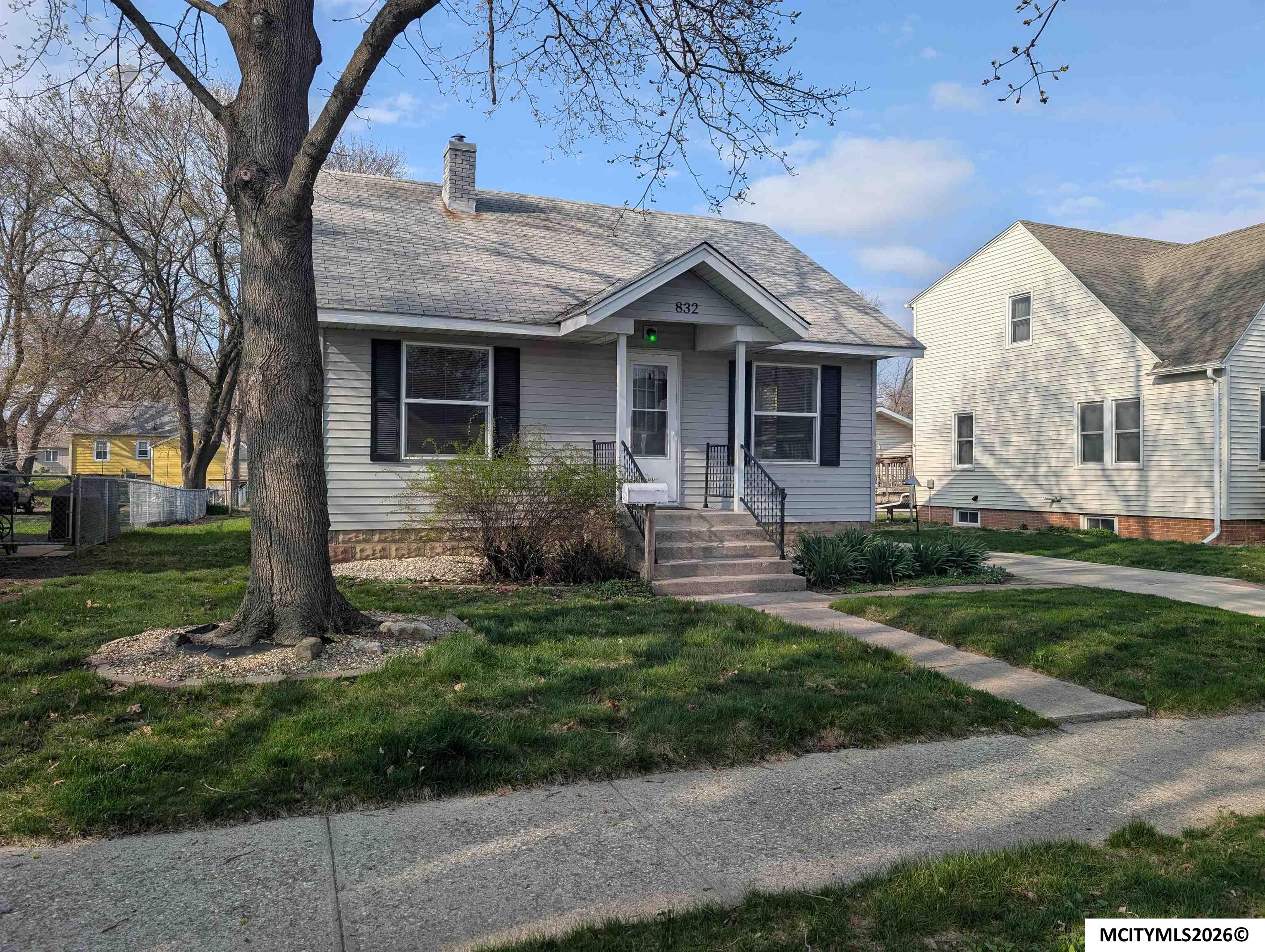 832 9th NE Mason City IA 50401