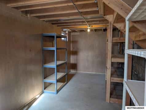 832 9th NE Mason City IA 50401