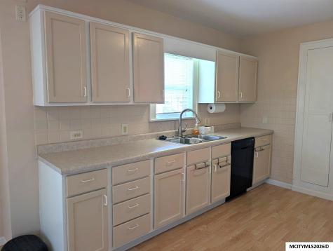 832 9th NE Mason City IA 50401