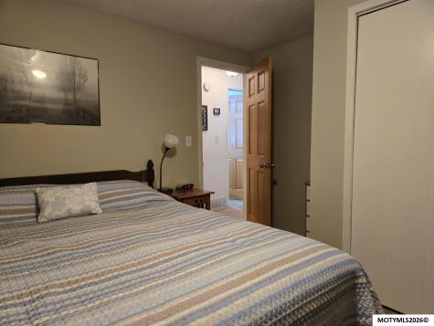 1006 N Taylor Mason City IA 50401