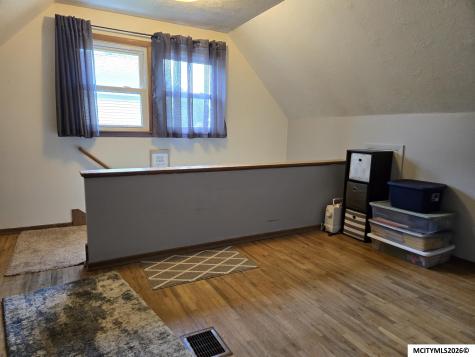 1006 N Taylor Mason City IA 50401