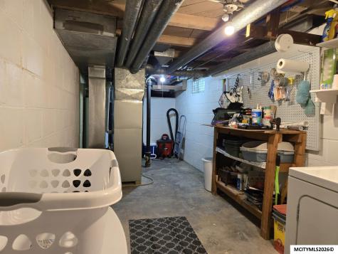 1006 N Taylor Mason City IA 50401