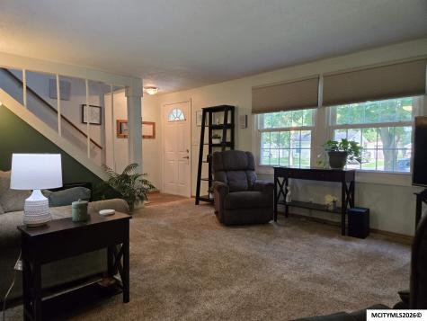 1006 N Taylor Mason City IA 50401
