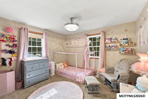 109 Lakeview Drive Mason City IA 50401