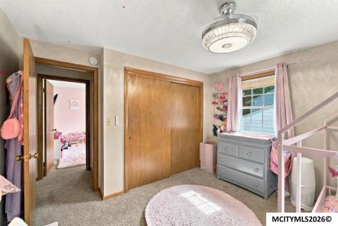 109 Lakeview Drive Mason City IA 50401