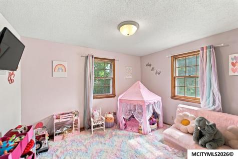 109 Lakeview Drive Mason City IA 50401